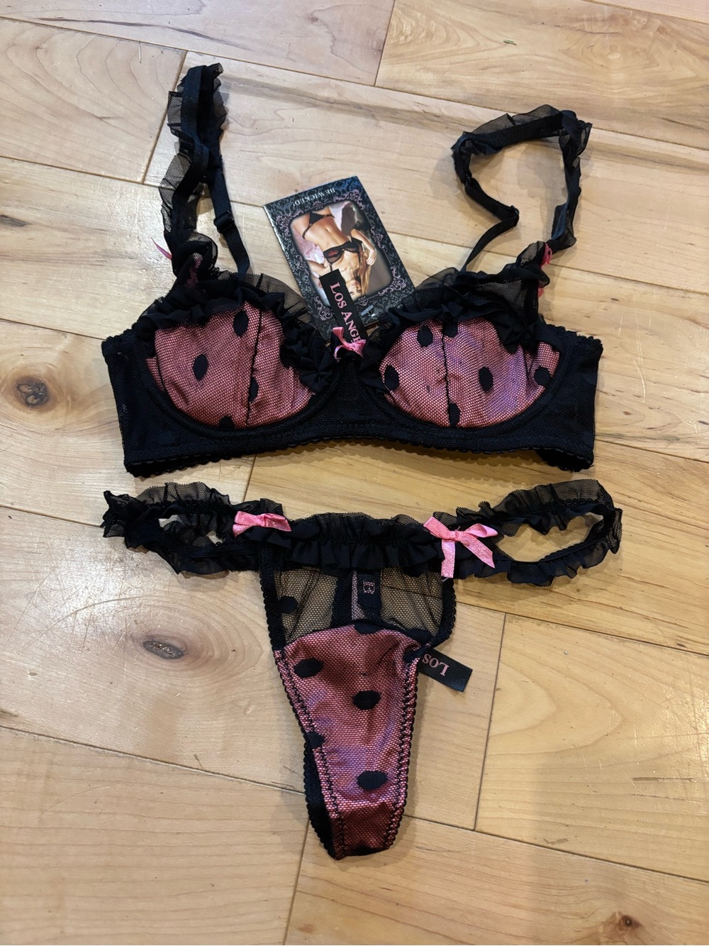👒Sheer Black & Pink Ruffle Lace Underwire Bra and Thong Set